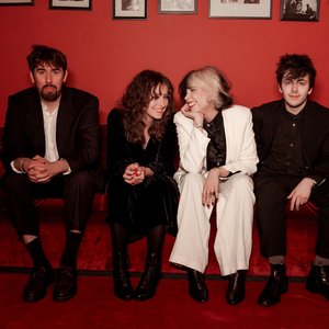 Mannequin Flowers 的头像