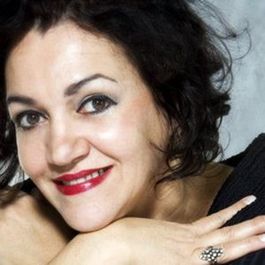 Bia Mestriner 的头像