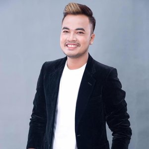 “សៅ ឧត្តម”的封面