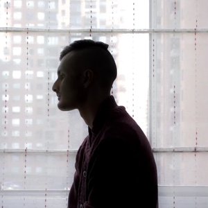 todo hombre es ruido 的头像