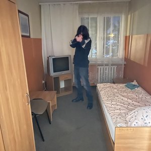 kiedy patrzę w róg pokoju widzę Ciebie jak śpisz - Single