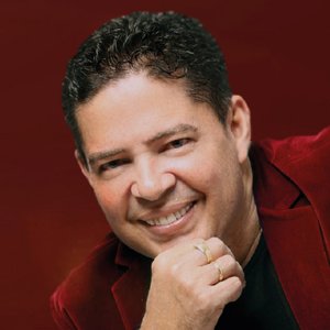 Luis Lambis 的头像