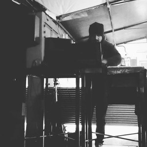 Automatic Peacock 的头像