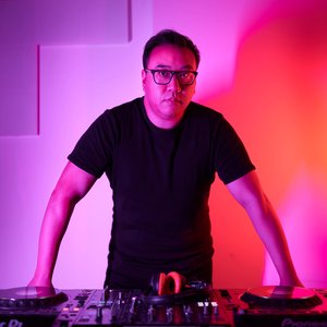 Simon Leon 的头像