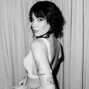 Halsey のアバター