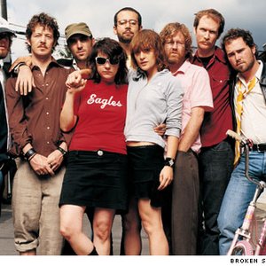 Broken Social Scene için avatar