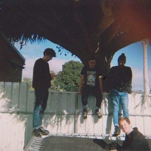 Backyard Haircuts 的头像