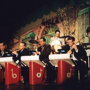 “Ronnie Magri & His New Orleans Jazz Band”的封面