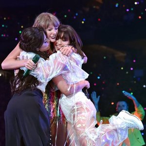 Изображение для 'Taylor Swift, Charli XCX & Camila Cabello'