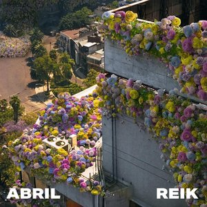 Abril