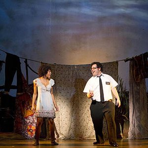 Josh Gad & Nikki M. James 的头像