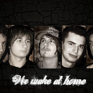 Imagem de 'We Wake at Home'