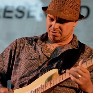 West Bank Mike & the Fisher Project 的头像