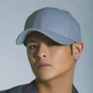 Justin Lo 側田 的头像