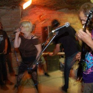 Woundead Knee 的头像