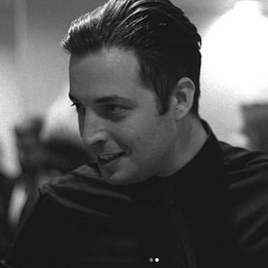 cem ergunoğlu 的头像