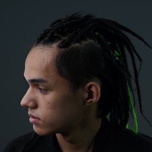 Jstevar 的头像