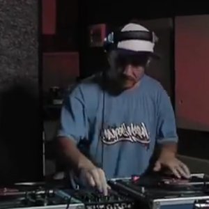 Dj Topor 的头像