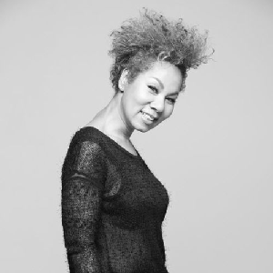 인순이 photo provided by Last.fm