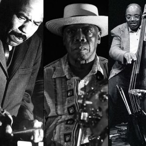 Walt Dickerson Trio 的头像