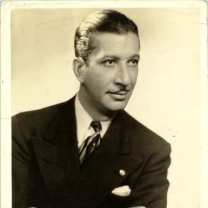 “Adrian Rollini, The Golden Gate Orchestra”的封面