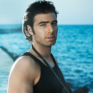 Jencarlos Canela 的头像