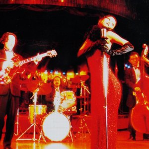Love Tambourines 的头像