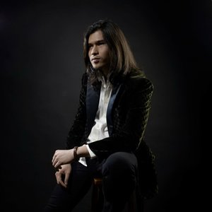 Virzha 的头像