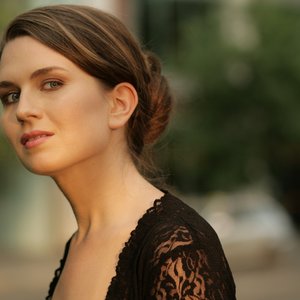 Julia Karosi 的头像