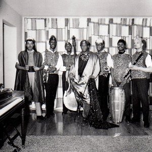 Sun Ra and His Outer Space Arkestra 的头像