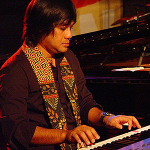 Dwiki Dharmawan 的头像