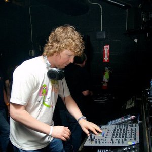 alldj.org 的头像