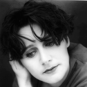 Elizabeth Fraser için avatar