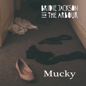 Mucky - Single