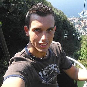John Vanger 的头像