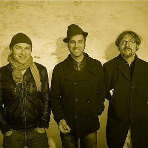 Jazz à la mode Trio 的头像