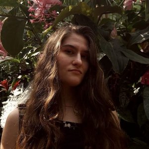 Awatar dla Isabella Miremadi