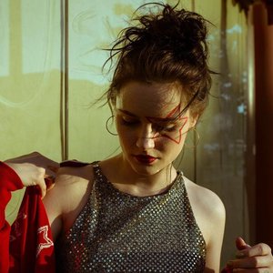 Luna Blake 的头像