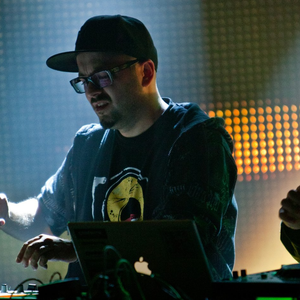 Gramatik live