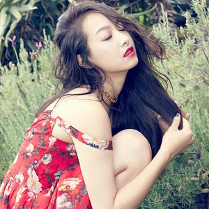 “빅토리아”的封面