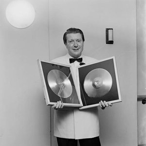 Frank Chacksfield & His Orchestra 的头像