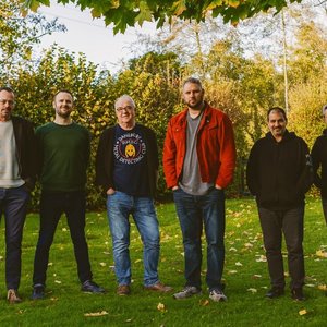 Avatar för Held By Trees