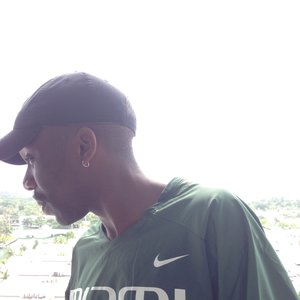 Blue Iverson 的头像