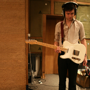 Mike Vennart photo provided by Last.fm