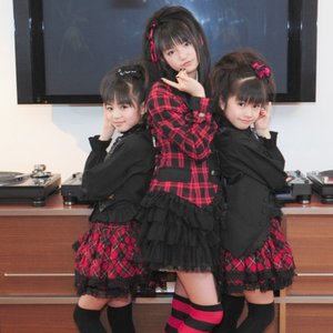 Bild für '重音部 BABYMETAL'