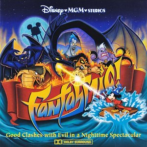 'Fantasmic! Good Clashes with Evil in a Nighttime Spectacular (Disney / MGM Studios)' için resim