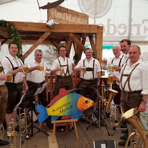 Falkenberger Karpfenmusik 的头像