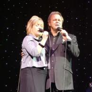 Jeff & Sheri Easter photo provided by Last.fm