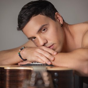 Carlos Salazar 的头像