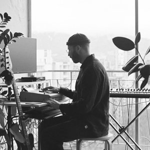 Slow Riffs 的头像